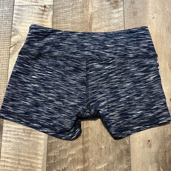 ROGUE fitness Shorts- size M - Picture 4 of 5